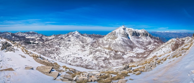 Lovcen 국립 공원의 산 겨울 풍경