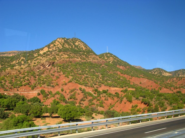 砂漠のモロッコの山