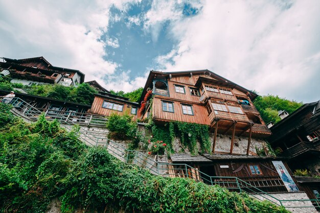 잘츠카머구트(Salzkammergut) 지역의 오스트리아 알프스(Austrian Alps)에 있는 할슈타트(Hallstatt) 마을의 산