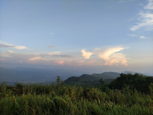 산비탈 풍경 사진