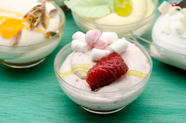 Mousse cold whipping cream