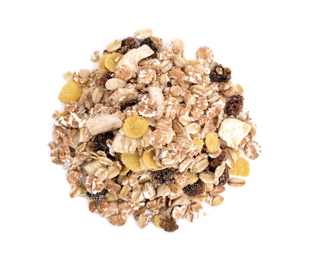 Foto muesli granen geïsoleerd, bovenaanzicht