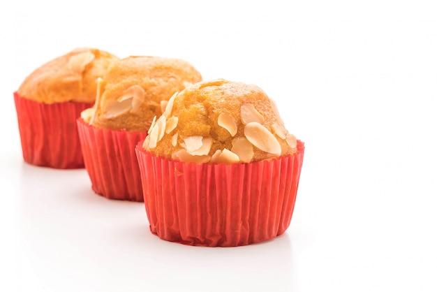 Torta di muffin su sfondo bianco