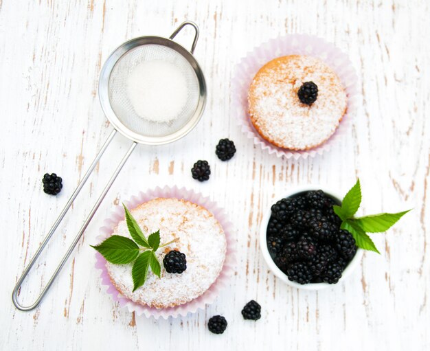 Muffins with blackberry