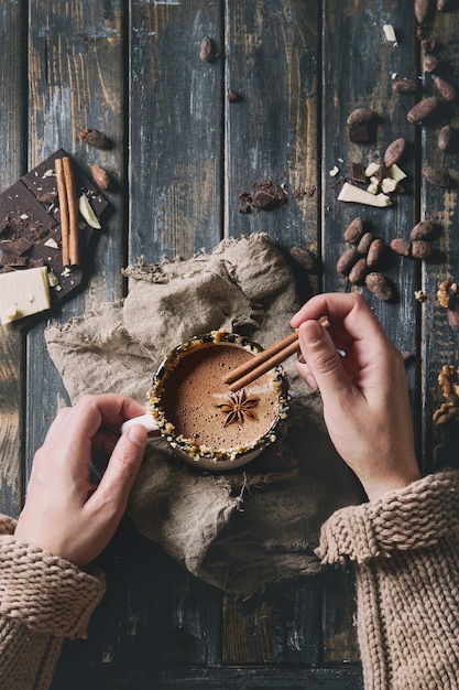 Foto tazza di cioccolata calda