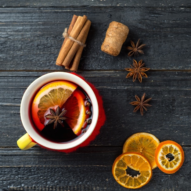 Mulled wine with spices and orange