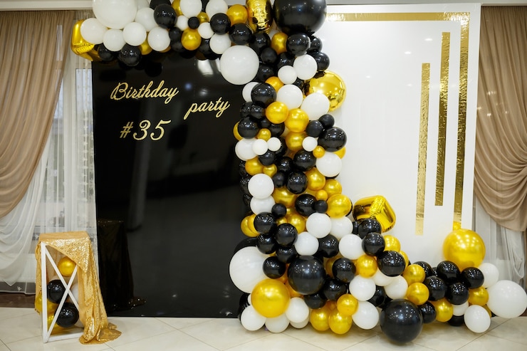 Photo multi-colored balloons for a cheerful holiday