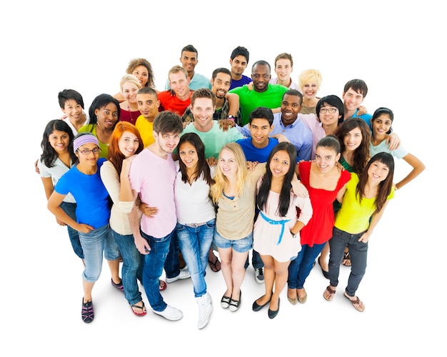 Foto gruppo multietnico di giovani adulti