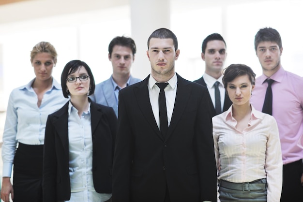multi-etnisch gemengd volwassenen zakelijke zakenmensen team