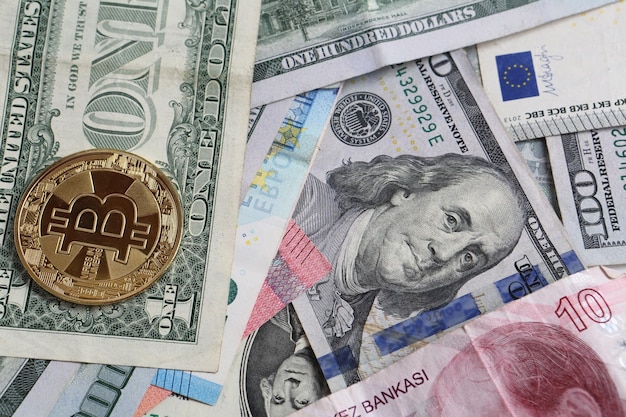 멀티 유로 달러 현금 및 동전 다른 유형의 신세대 지폐 비트코인 터키 리라