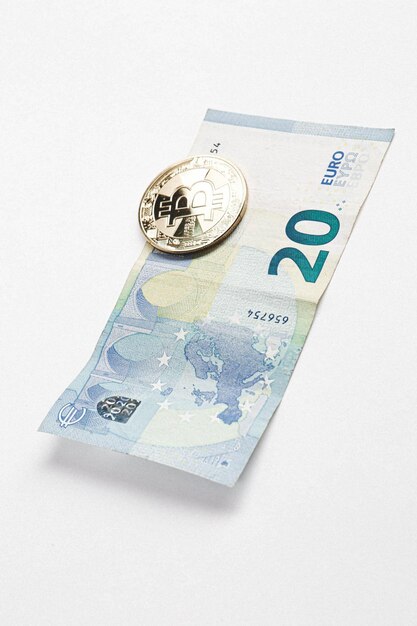 Photo multi euro dolar cash, different type of new generation banknotes, bitcoin