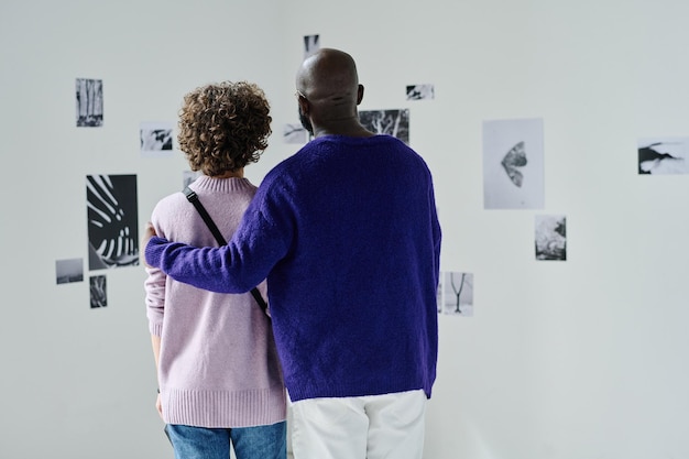 Galleria fotografica di visita delle coppie multietniche