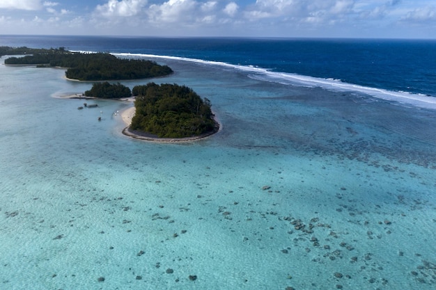Пляж Мури, остров Кука, Полинезия, тропический рай, вид с воздуха