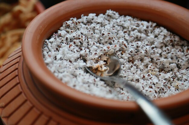 Photo muri khoi khil puffed rice popped rice traditional bengali indian dry snacks for puja and ramadan