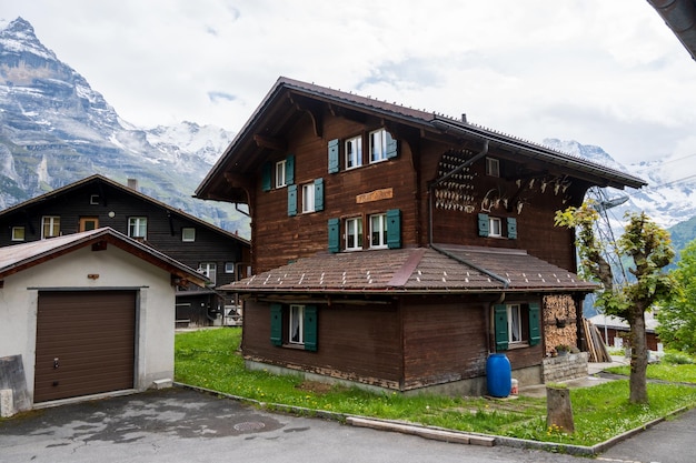 Murren is a municipality in the municipality of Lauterbrunnen in the canton of Bern in Switzerland