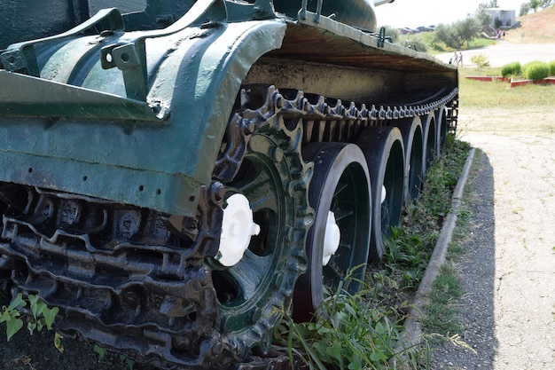 Foto copia museale del carro armato monumento tecnica corazzata museo della collina militare