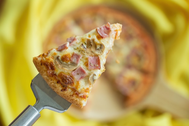 Mushroom and ham pizza