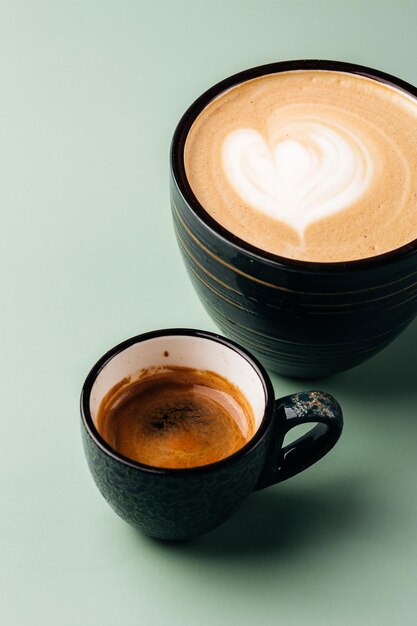 Photo mushy coffee in a cup with foam