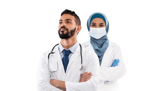 Photo muslim healthcare collage with arab male doctor and female therapist in hijab