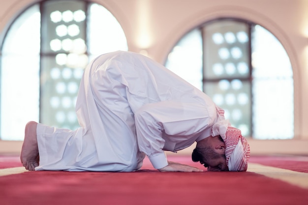 a Muslim performs namaz, man performing sajdah in namaz