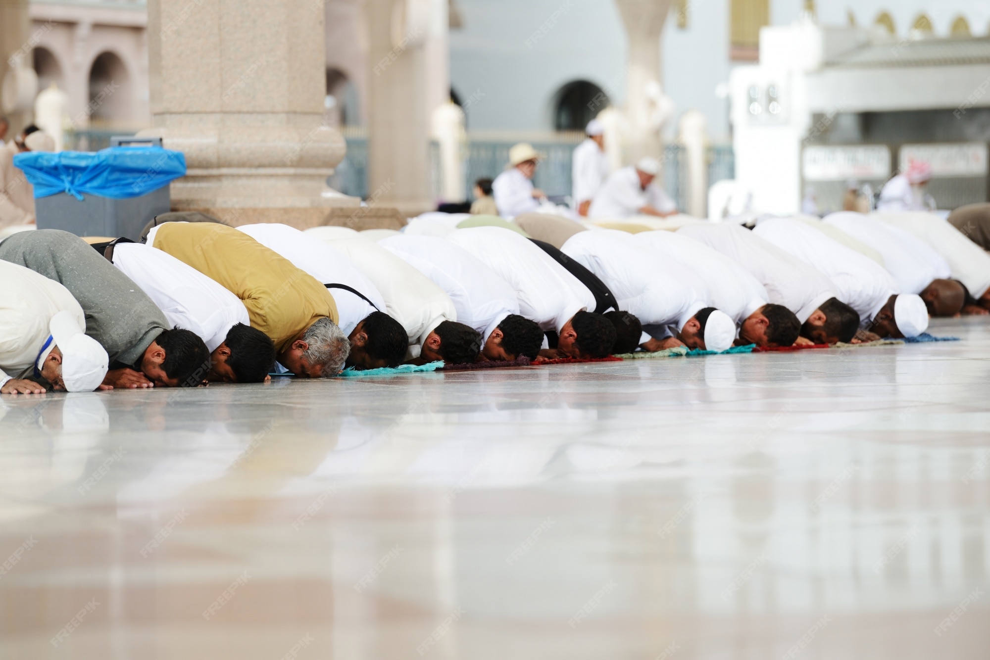 Premium Photo Muslims Praying Together At Holy Mosque premium-photo-muslims-praying-together-at-holy-mosque