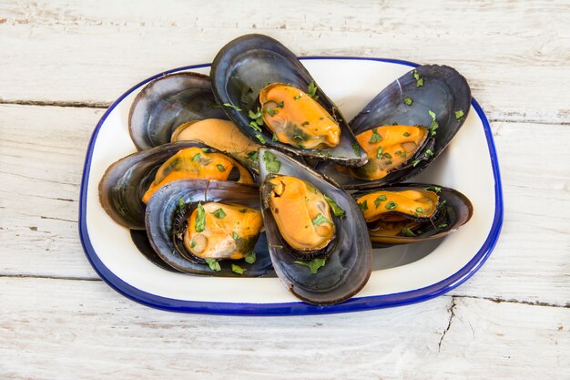 Mussels in the shell