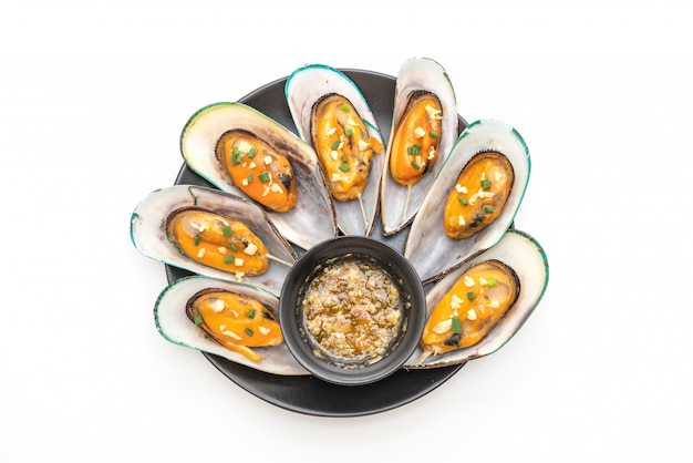 mussels with lemon and parsley