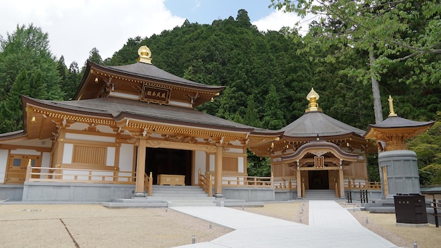 神秘的な寺院