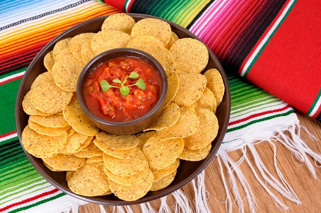 Nachos with salsa