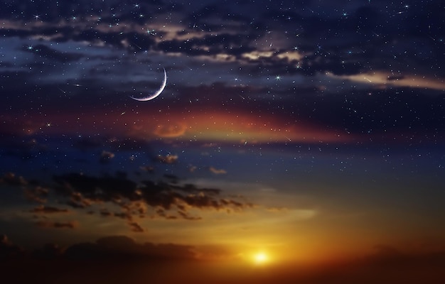 nacht dramatische zonsondergang en maan op sterrenhemel ster val wind op blauw lila nevel met planeet