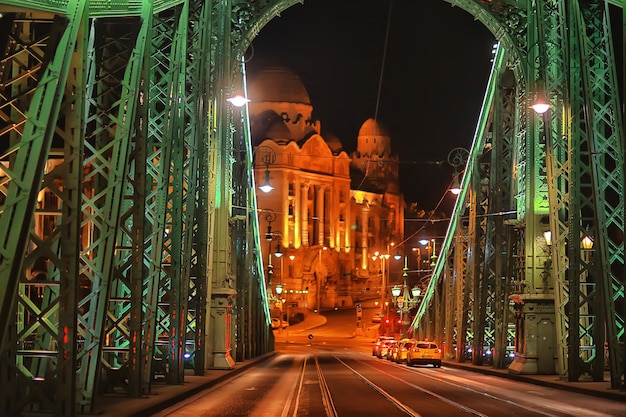 nacht uitzicht architectuur boedapest hongarije toeristische reis nachtleven europa landschap