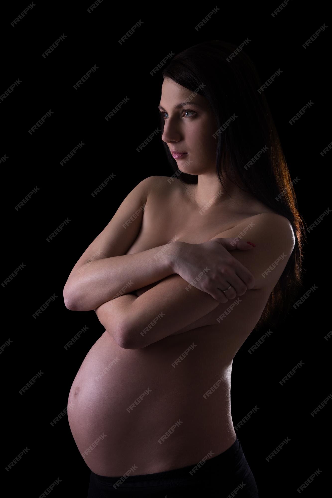 Ghetto Pregnant Nude - Premium Photo | Naked pregnant woman isolated on black background