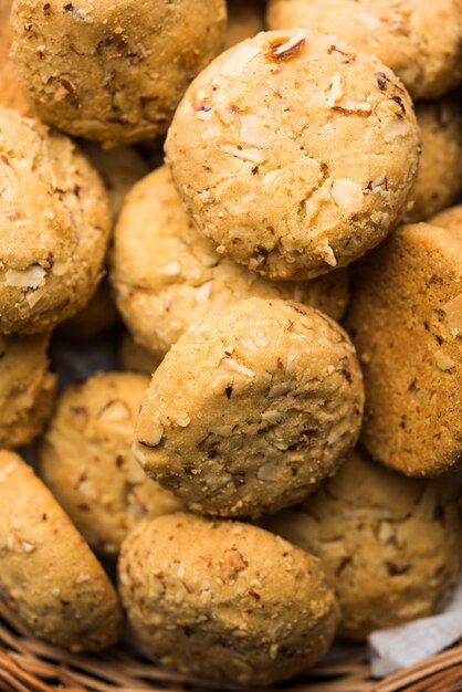 Nan khatai or Nankhatai is an authentic Indian sweet and savory eggless cookie loaded with dry fruits