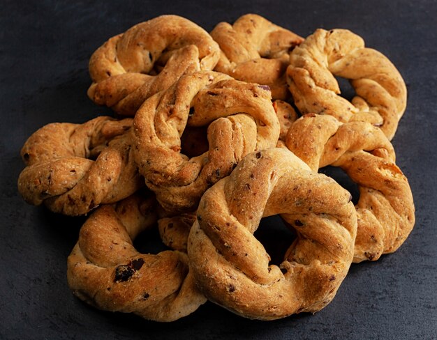 Napolitaanse koekjes genaamd Taralli.