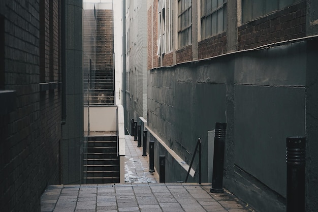 Photo narrow alley in city