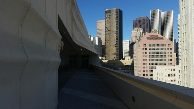 Photo narrow walkway in city