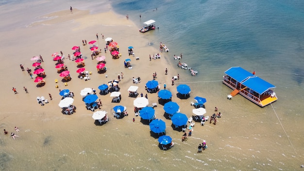 Natal, Rio Grande do Norte, Brazilië - 12 maart 2021: Lagoa de guaraÃras in Tibau do sul