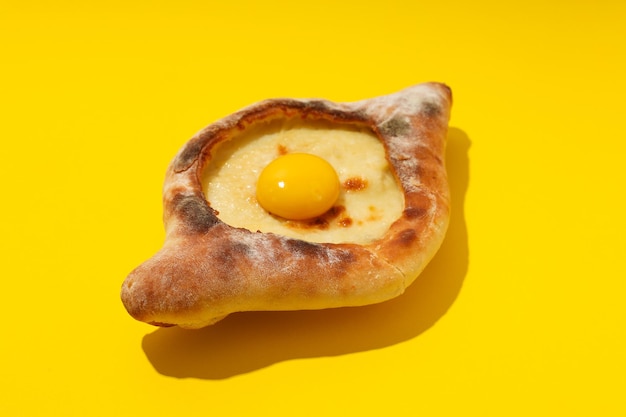 Nationaal Georgisch keukenvoedsel meelproduct Khachapuri