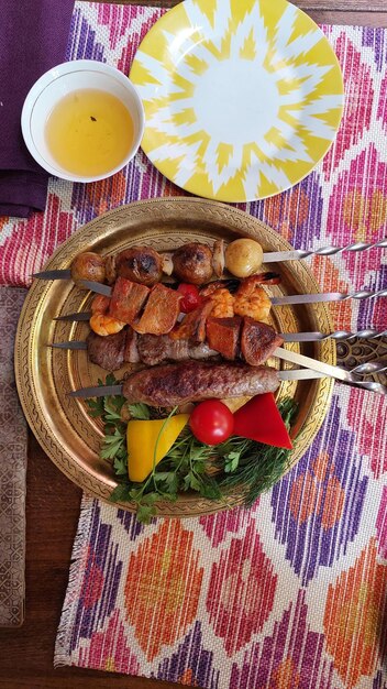 맛있고 육즙이 많은 국립 우즈베키스탄 레서피