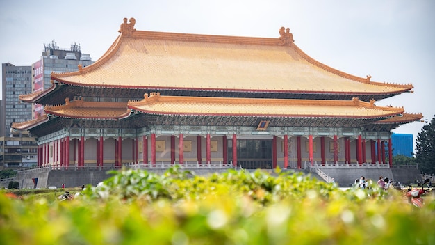 Foto nationale theaterzaal majestueus gebouw van chinese architectuur met sierlijk dak taipei taiwan