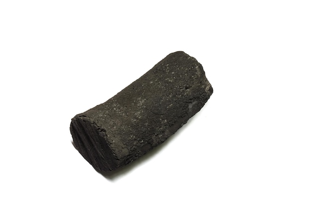 사진 고목에서 추출한 천연 흑색 숯 겨울에 따뜻하게 또는 가정용으로 사용할 수 있는 높은 목재 에너지 석탄
