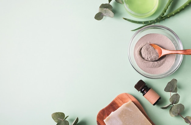 Cosmetici e ingredienti naturali