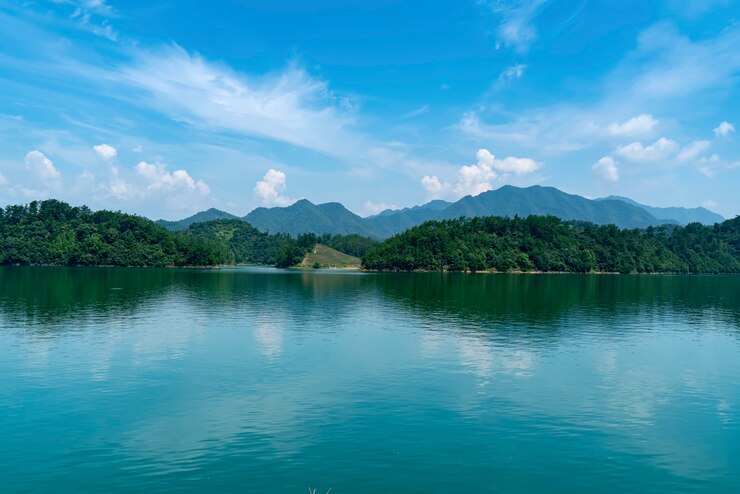 Photo 杭州の千島湖の自然景観と湖の景観