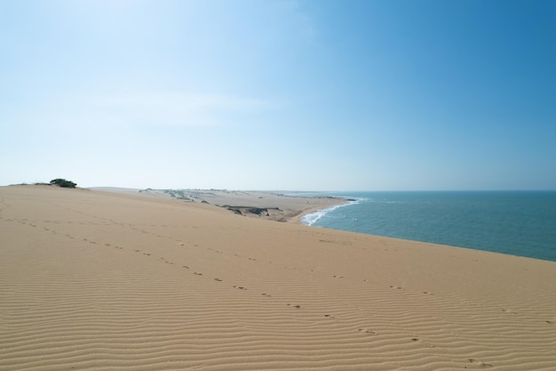 콜롬비아 Guajira 사막의 모래 언덕이 있는 자연 경관