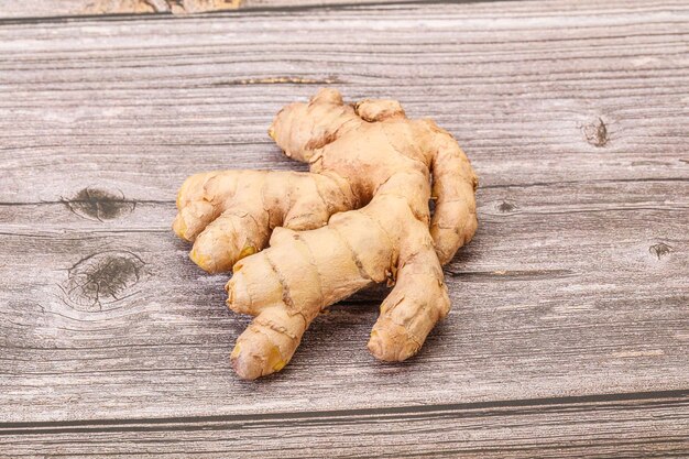 Natural organic raw ginger root