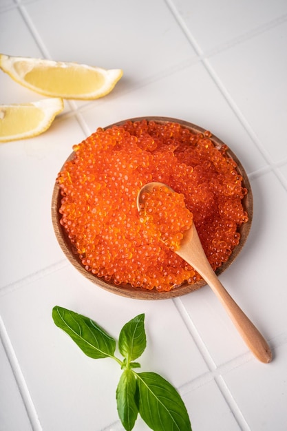 Photo natural red caviar from trout and salmon