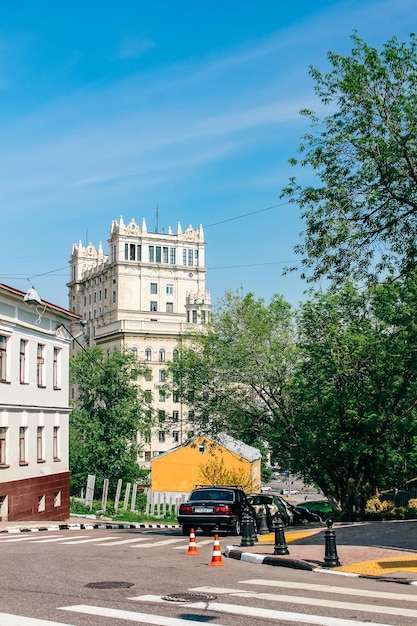 Natuur bezienswaardigheden architectuur en leven van de stad Moskou
