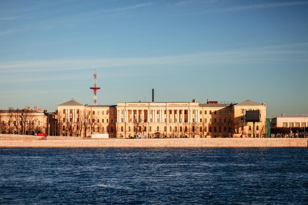 Natuur bezienswaardigheden architectuur en leven van de stad Rusland Sint-Petersburg