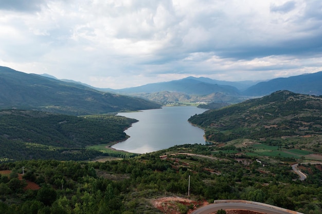 Natuurlijk reservoir in Yunnan, China