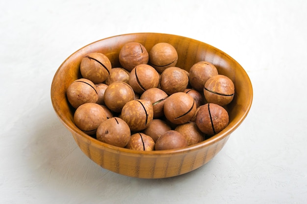 Natuurlijke organische macadamia-noten in kom